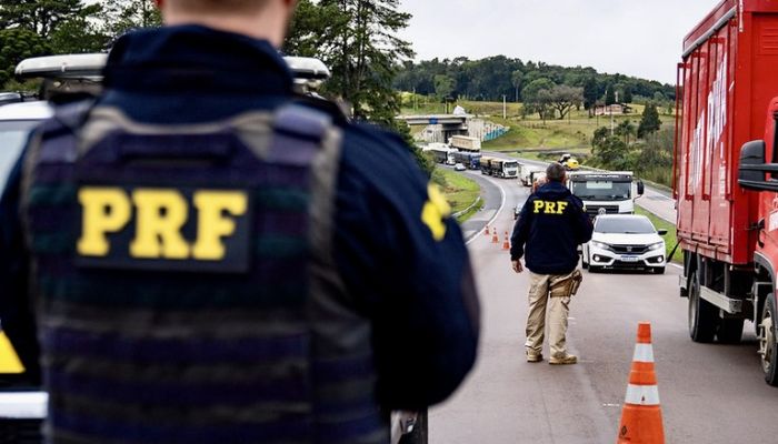 PRF inicia a Operação Dia do Trabalho 2026 nas rodovias federais do Paraná